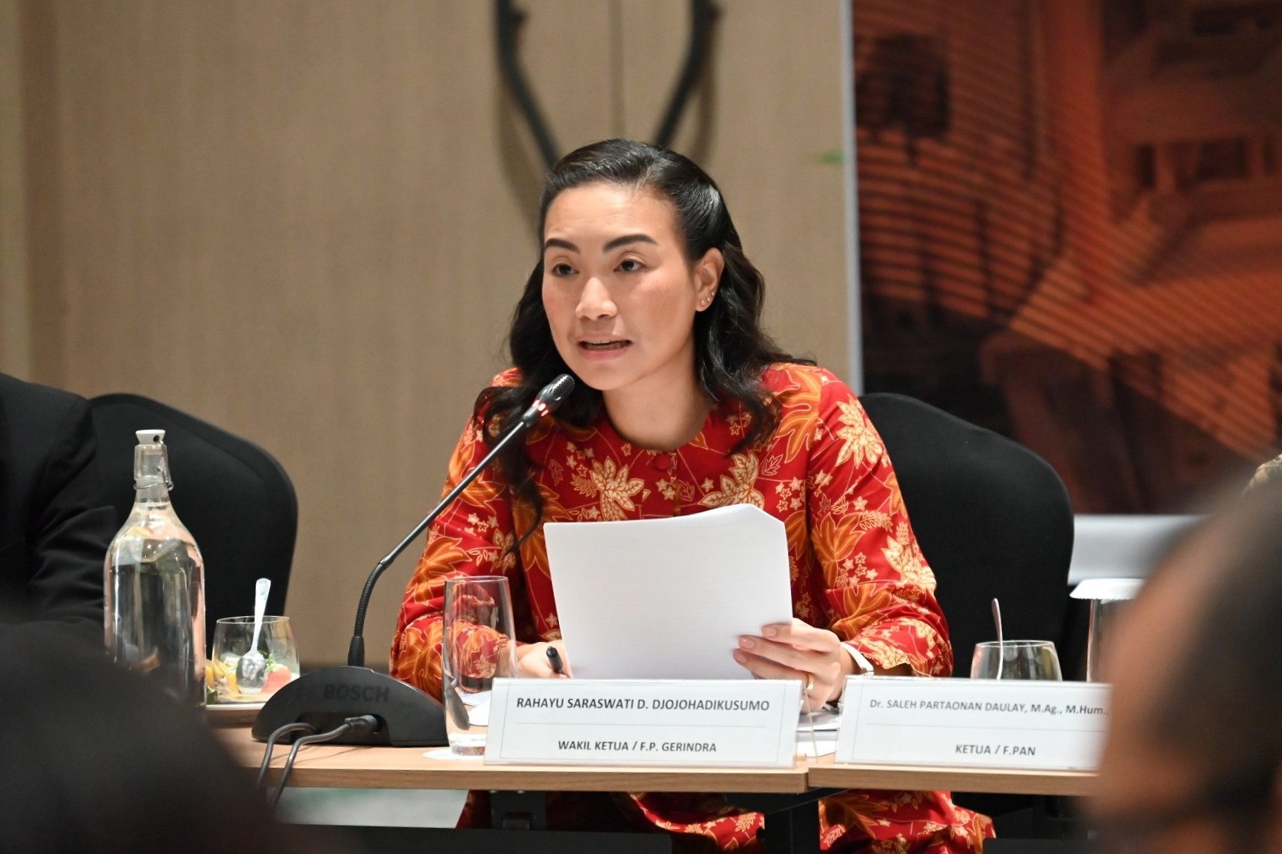 Rahayu Saraswati Djojohadikusumo saat memimpin kunjungan kerja spesifik Komisi VII DPR RI di Tangerang terkait industri furnitur