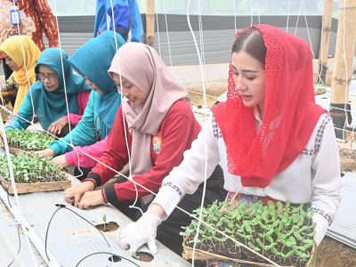 Anggota DPR RI Novita Hardini Novita Hardini menginstruksikan agar setiap limbah organik tidak lagi berakhir di tempat pembuangan akhir, melainkan diolah kembali menjadi produk bermanfaat/Foto: Media Center Novita Hardini
