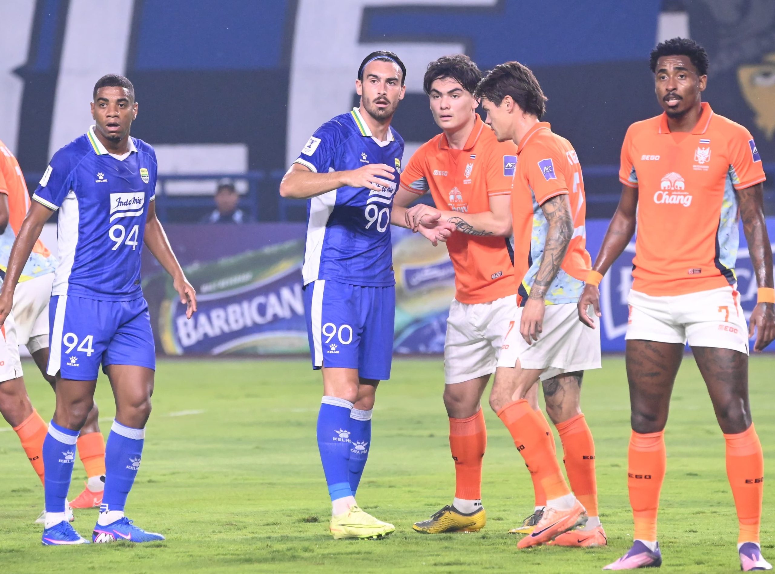 Pertandingan Persib versus Ratchaburi FC di Stadion GBLA, Kota Bandung, 18 Februari 2026