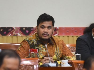 Anggota Komisi III DPR RI Andi Amar Ma’ruf Sulaiman saat Rapat Kerja dengan PPATK membahas pencegahan judi online