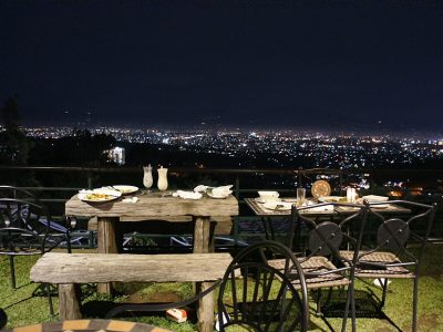 Pemandangan Kota Bandung saat malam hari dari Dago/Foto: Wikipedia