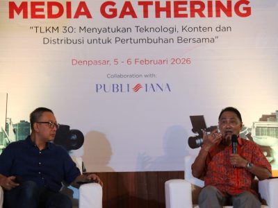 Rizal Mallarangeng dalam acara diskusi membahas peran Telkom sebagai BUMN yang sukses menghadapi disrupsi teknologi
