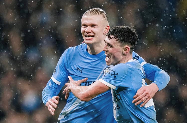 Selebrasi Erling Haaland setelah mencetak gol ketiga Manchester City ke gawang Fulham di Etihad Stadium/Foto: Manchester City