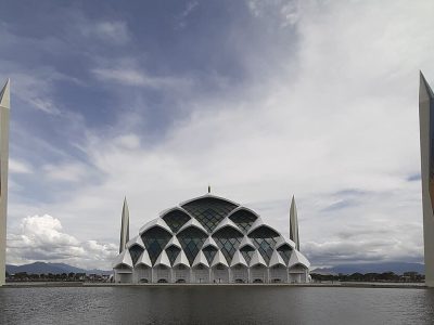 Mesjid Al-Jabar, Kota Bandung/Foto: Wikipedia