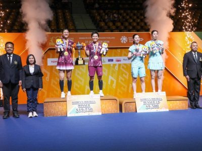 Pasangan ganda putri Amallia Cahaya Pratiwi dan Siti Fadia Silva Ramadhanti di podium juara Thailand Masters 2026