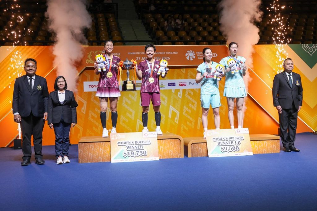 Pasangan ganda putri Amallia Cahaya Pratiwi dan Siti Fadia Silva Ramadhanti di podium juara Thailand Masters 2026