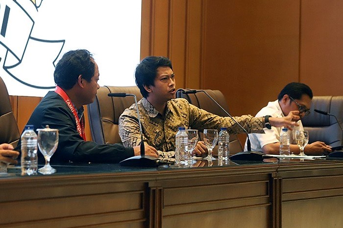 Ketua Umum KAKI Arifin Nur Cahyo dalam diskusi Dialektika Demokrasi mengenai bahaya hoaks dan propaganda digital di Kompleks Parlemen Senayan/Foto: Istimewa