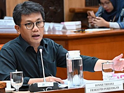 Anggota Komisi X DPR RI Bonnie Triyana kritik alokasi Rp223 triliun dana pendidikan untuk MBG di tengah guru puluhan tahun tak kunjung diangkat jadi PPPK dan tunjangan dosen tak naik 25 tahun/Foto: Humas DPR RI