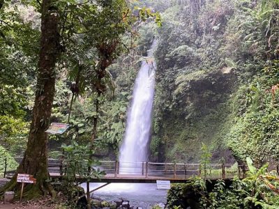 Curug Sawer di Sukabumi