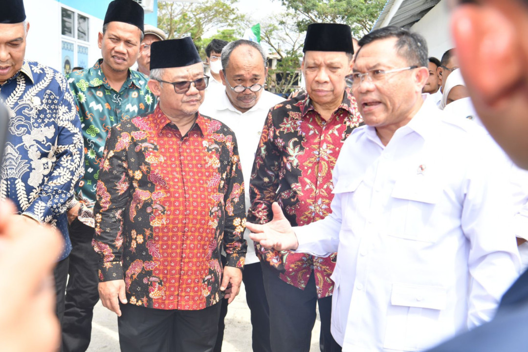 Menteri Pendidikan Dasar dan Menengah, Abdul Mu'ti, dalam peresmian Satuan Pelayanan Pemenuhan Gizi (SPPG) di Kampus 4 Universitas Muhammadiyah Sumatera Utara (UMSU), Medan, Senin (16/2/2026)/Foto: Humas Kemendikdasmen