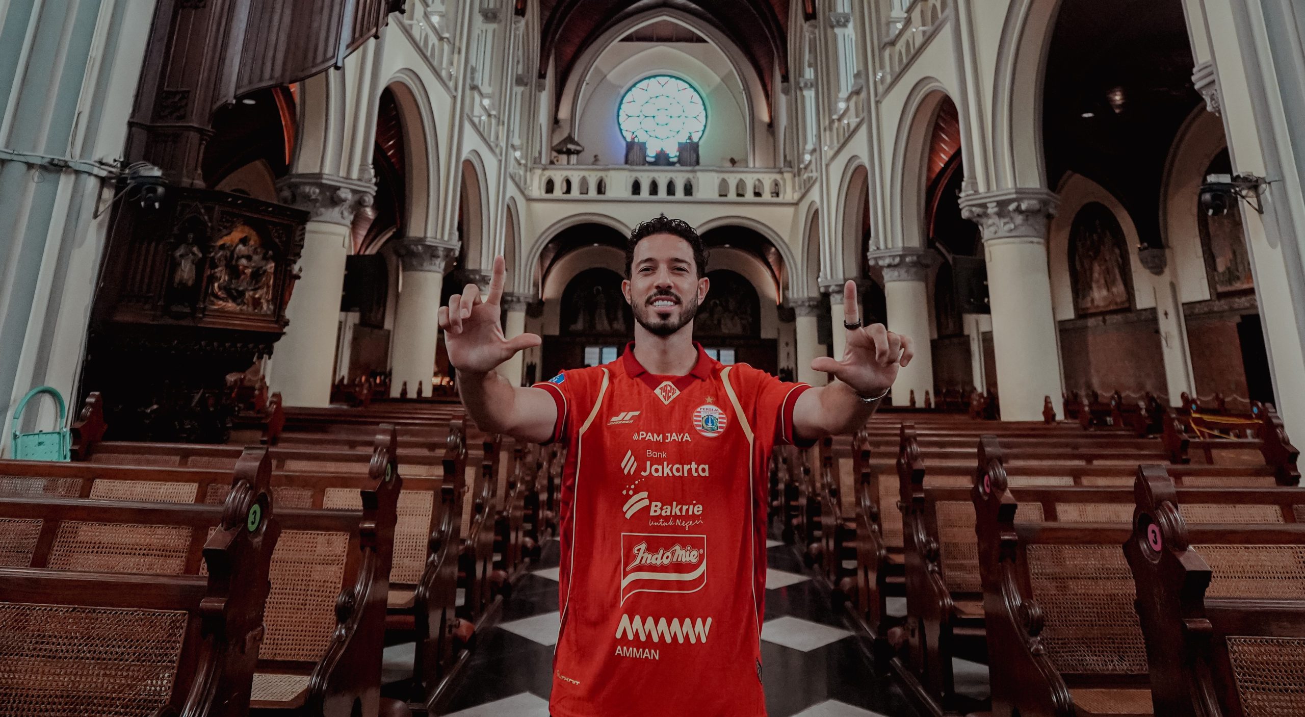 Jean Mota diperkenalkan sebagai gelandang baru Persija Jakarta untuk putaran kedua Super League 2025/2026