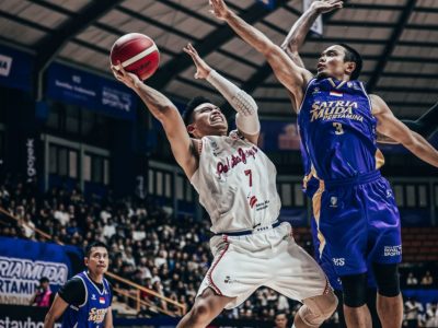 Pelita Jaya Jakarta mengalahkan Satria Muda Pertamina di IBL 2026 Bandung Arena