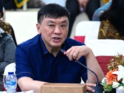 Anggota Komisi VII DPR RI, Rico Sia dalam Kunjungan Kerja Spesifik Komisi VII DPR RI di kediaman Gubernur Sumatera Barat, Padang, Kamis (12/2/2026)