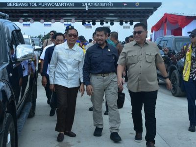 Ketua Tim Kunjungan Kerja Reses Komisi V DPR RI, Roberth Rouw, saat Kunjungan Kerja Reses Komisi V DPR RI ke Daerah Istimewa Yogyakarta (DIY)/Foto: Humas DPR RI