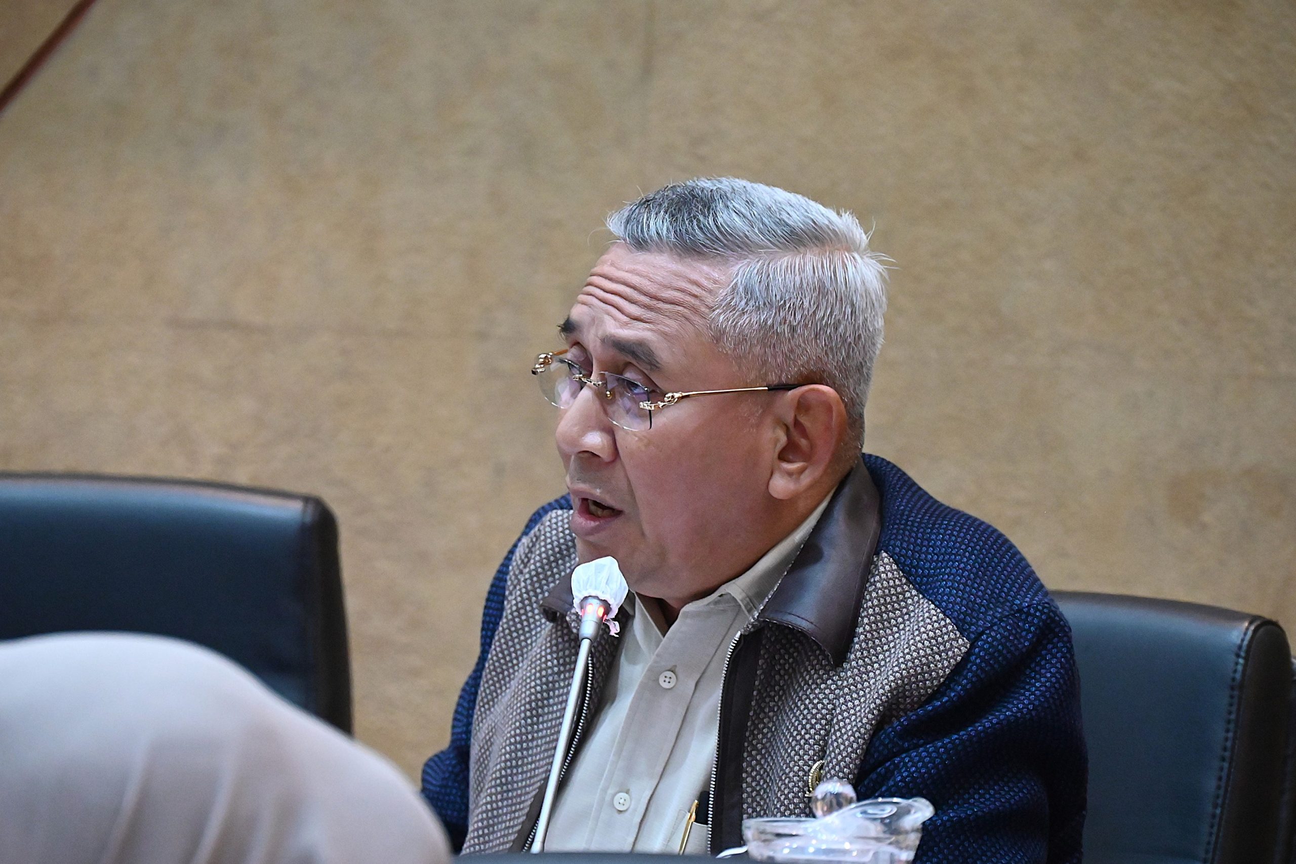 Anggota Komisi IX DPR RI Achmad Ruchyat saat rapat uji kelayakan dan kepatutan calon Dewan Pengawas BPJS Ketenagakerjaan di Senayan