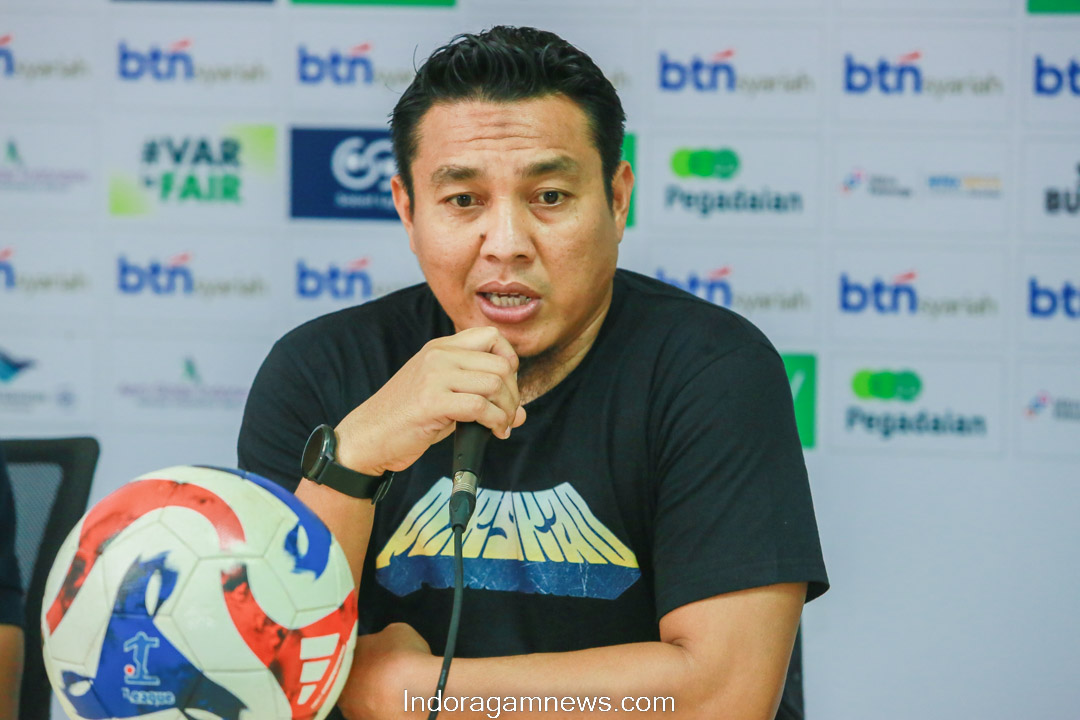 Pelatih Persikad, Achmad Zulkifli