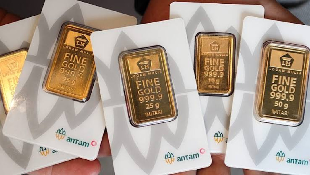 Harga emas Antam turun Rp30.000 menjadi Rp2.807.000 per gram pada Senin (30/3/2026). Harga buyback ikut merosot Rp36.000. Simak daftar harga dan ketentuan pajaknya.