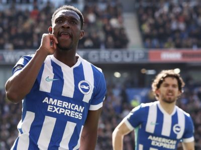 Danny Welbeck merayakan gol keduanya ke gawang Liverpool dalam laga Premier League di Amex Stadium, Brighton/Foto: Officialbhafc