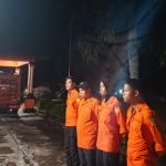 Tim SAR Basarnas Padang cari bocah 6 tahun hanyut di Sungai Batang Lapu, Pasaman Barat. Peristiwa terjadi Minggu sore, korban terseret arus saat bermain.