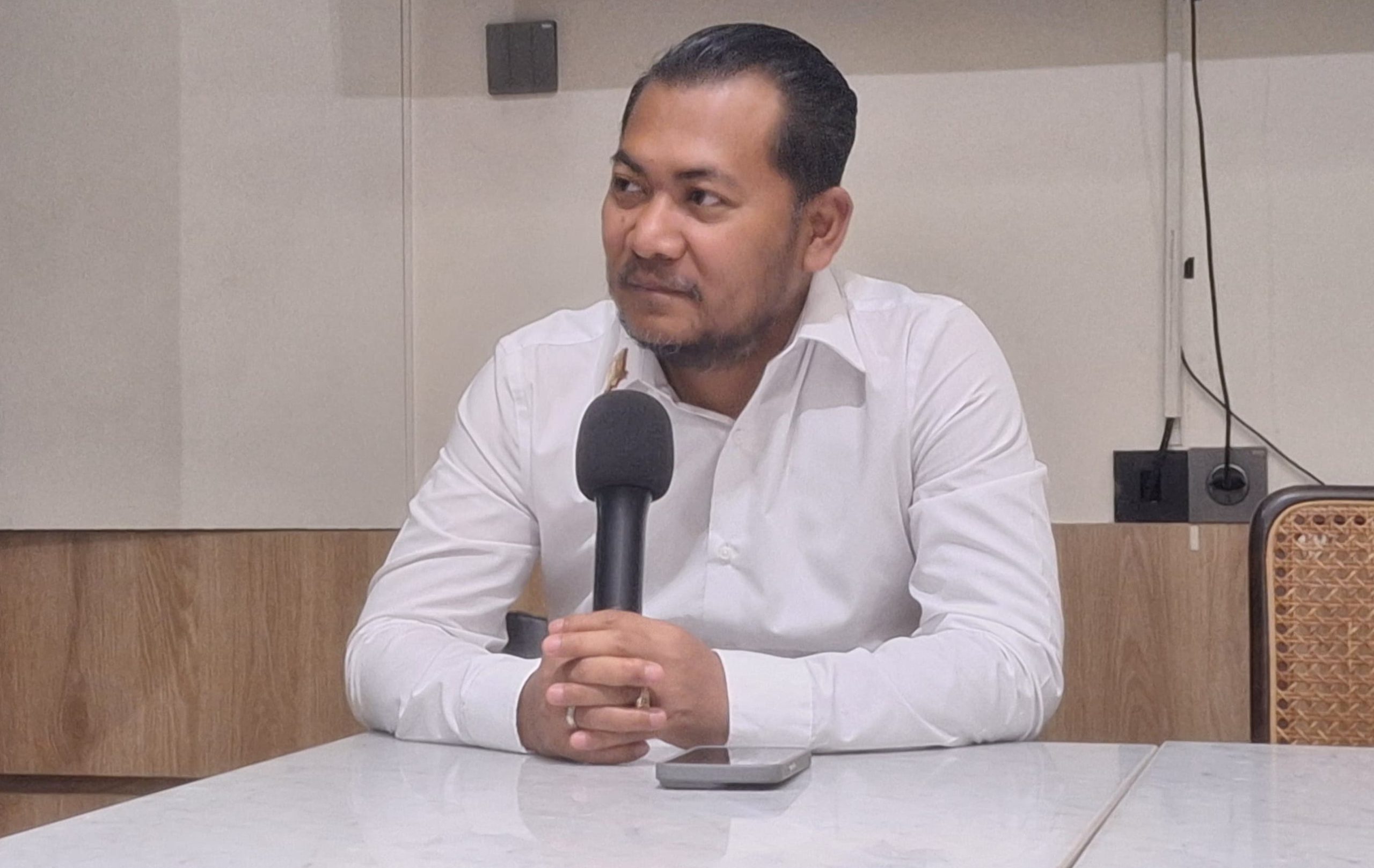 Ketua PERBASI Jabar terpilih Epriyanto Kasmuri tolak Musda ulang dan ancam gugat DPP ke arbitrase. Ia nilai keputusan pusat terburu-buru tanpa dasar kuat.