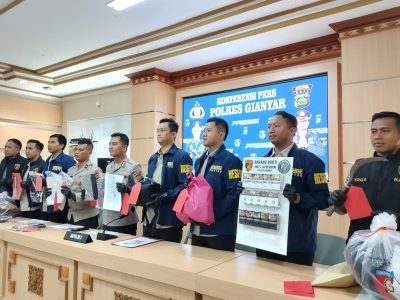 Konferensi Pers Kapolres Gianyar dan Jajaran bersama Barang Bukti