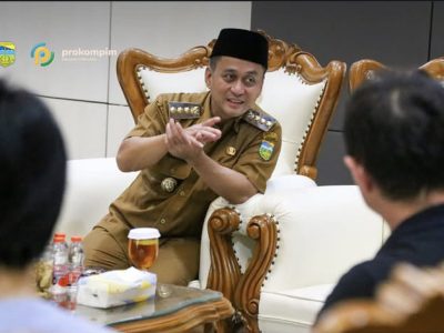 Bupati Tasikmalaya Cecep Nurul Yakin ingin Program MBG libatkan petani hingga UMKM lokal agar ekonomi berputar di daerah. Kualitas makanan juga diawasi ketat/Foto: Instagram Bupati Cecep Nurul Yakin