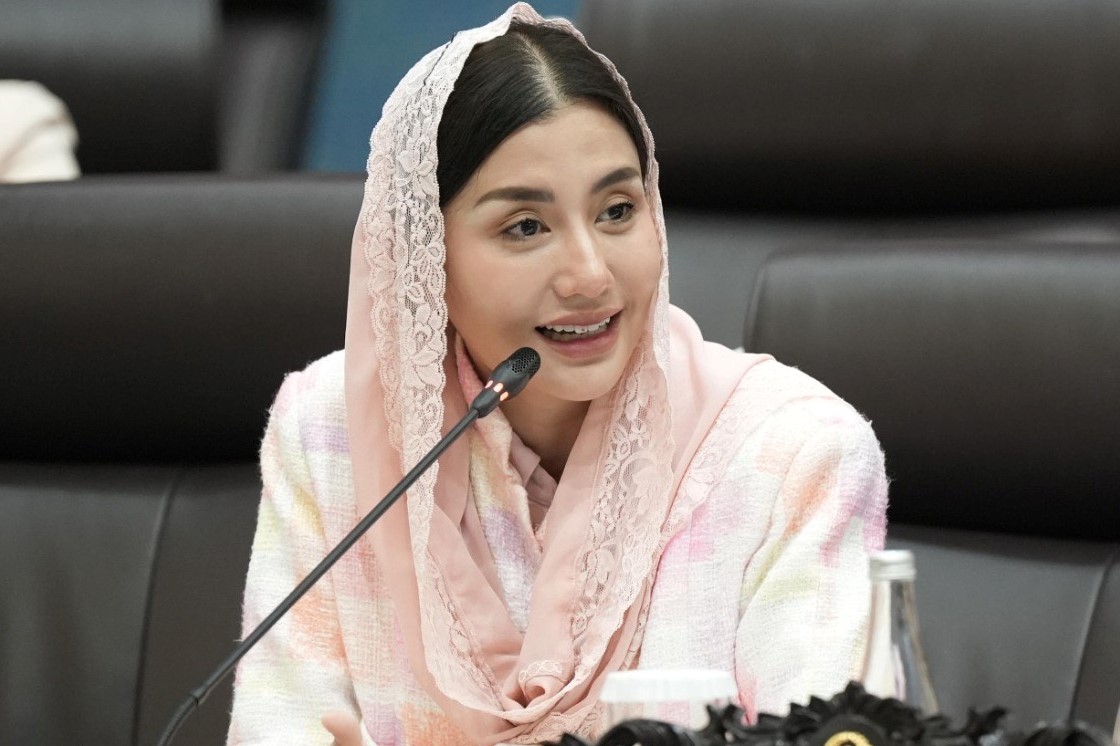 Anggota DPR Novita Hardini kritik PPN ganda dan krisis layar bioskop yang hambat industri film nasional. Produser lokal kesulitan bersaing, antrean tayang berbulan-bulan.