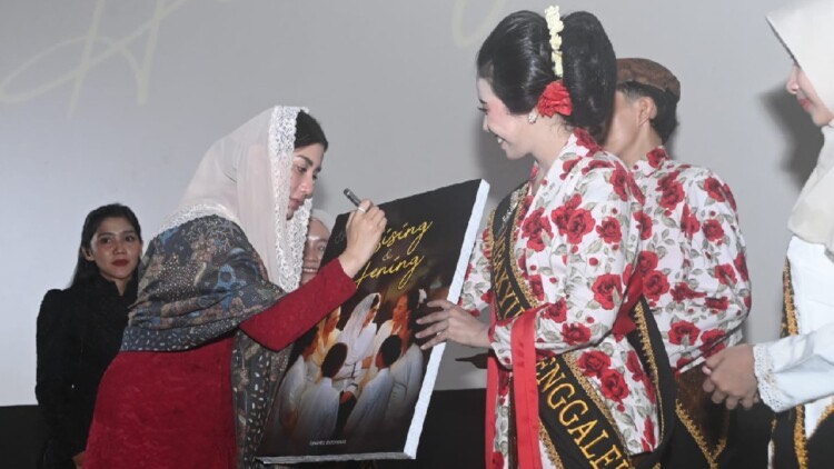 Anggota DPR RI Novita Hardini menghadiri TGX Women Summit 2026 di Gedung Bioskop NSC Kabupaten Trenggalek, Sabtu (18/4/2026)/Foto: Media Center Novita Hardini