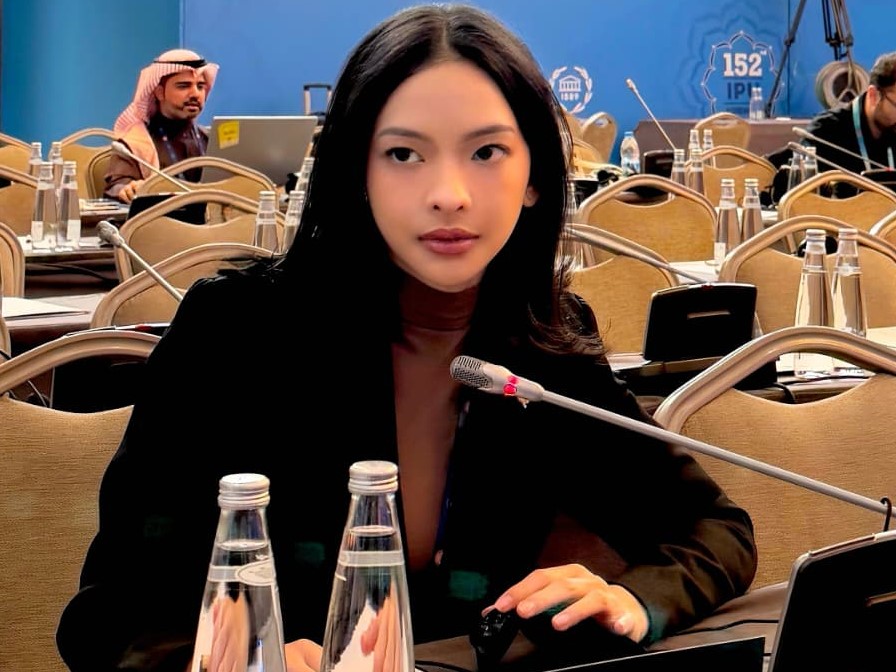 Anggota BKSAP DPR RI, Ruby Chairani Syiffadia saat menghadiri sesi pembahasan Demokrasi dan Hak Asasi Manusia, Jumat (17/4/2026)/Foto : Humas DPR RI