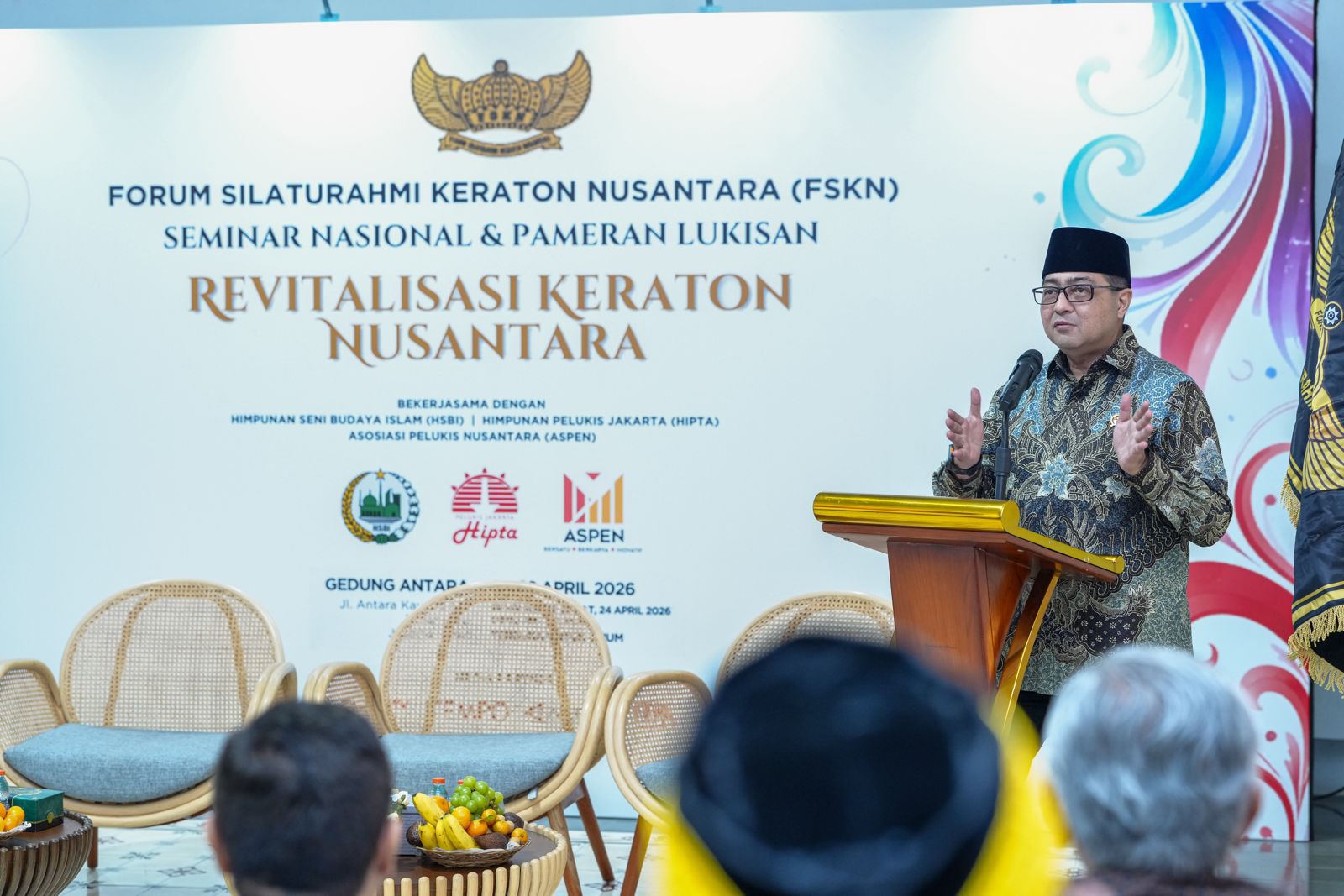 Menteri Ekonomi Kreatif Teuku Riefky Harsya