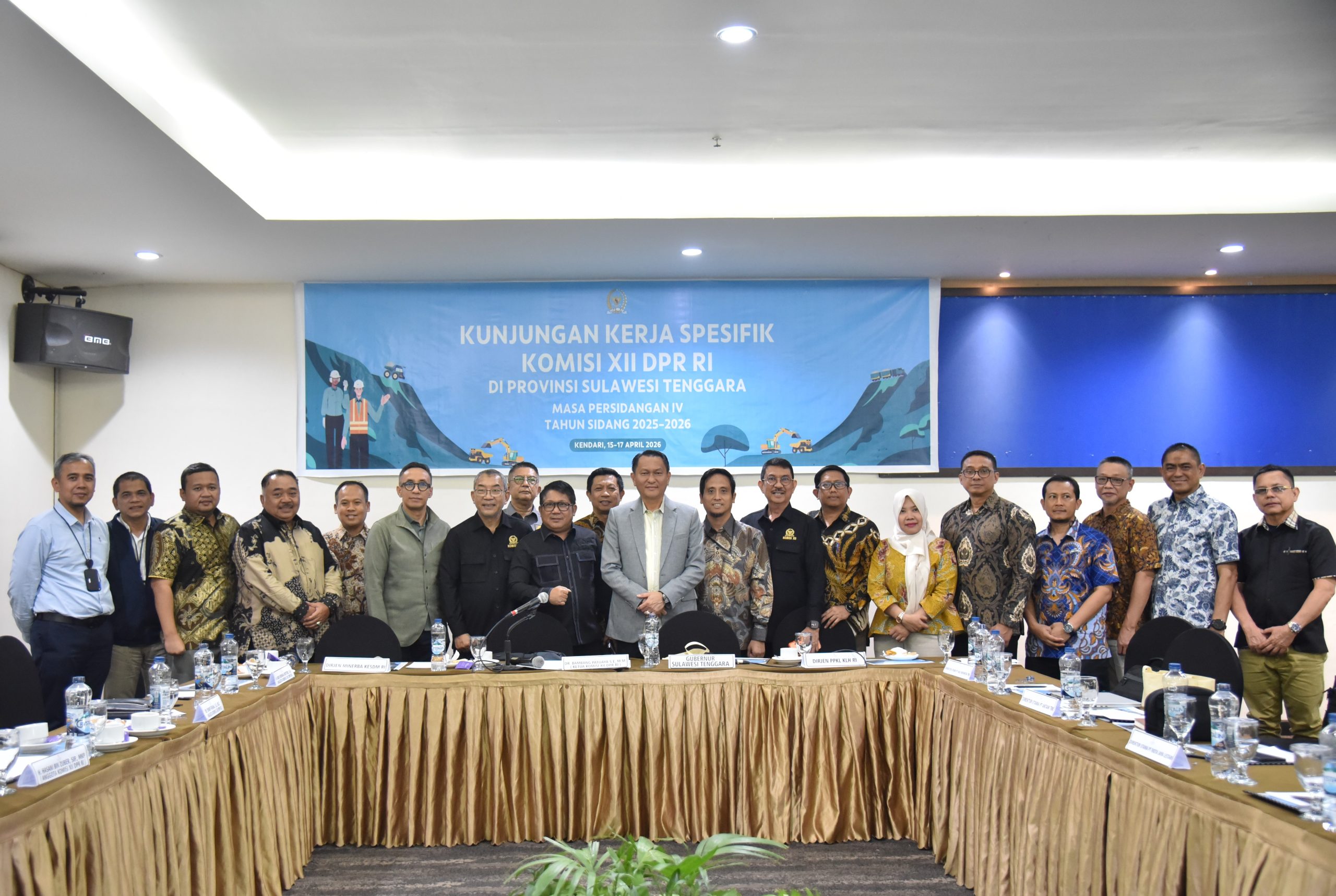 Ketua Komisi XII DPR RI, Bambang Patijaya saat Kunjungan Kerja Spesifik (Kunspek) ke Kota Kendari, Provinsi Sulawesi Tenggara, Rabu (15/4/2026)/Foto: Humas DPR RI