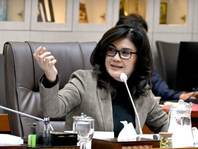 Ketua Komisi IX DPR Felly Runtuwene dorong vaksinasi campak berbasis cuaca dan prediksi wabah. Sebut strategi selama ini masih reaktif.