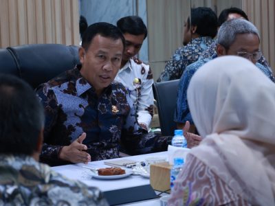 Menindaklanjuti insiden kecelakaan antara KRL Cikarang dan KA Argo Bromo Anggrek di Stasiun Bekasi Timur, Direktorat Jenderal Perhubungan Darat Kementerian Perhubungan bergerak cepat dengan memanggil manajemen operator taksi Green SM untuk proses klarifikasi, Selasa (28/4/2026)/Foto: Humas BKIP Kemenhub