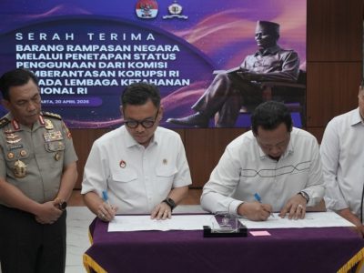 KPK serahkan dua apartemen mewah rampasan koruptor eks Bupati Probolinggo senilai Rp3,52 miliar ke Lemhannas untuk pendidikan kepemimpinan nasional.