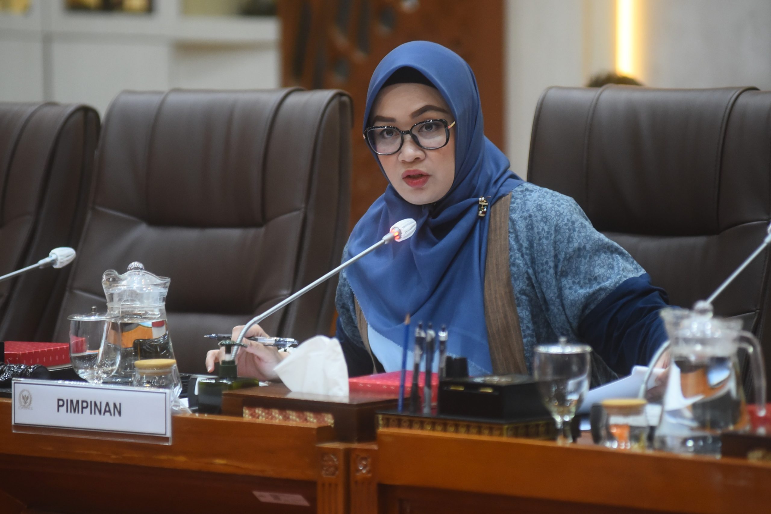 Wakil Ketua Komisi IX DPR Putih Sari dorong perlindungan khusus bagi PMI di wilayah konflik. Opsi penundaan penempatan hingga evakuasi harus disiapkan pemerintah.