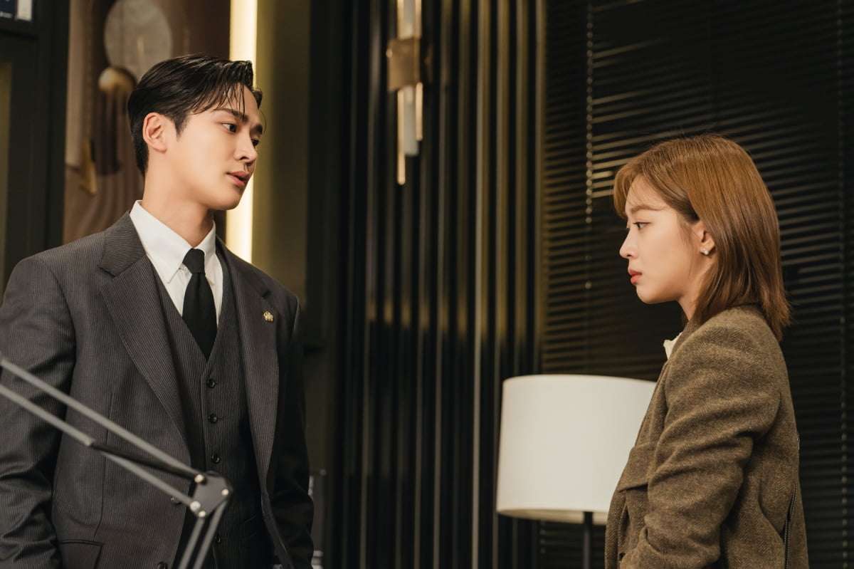Jang Shin Yu (Rowoon) di Destined With You