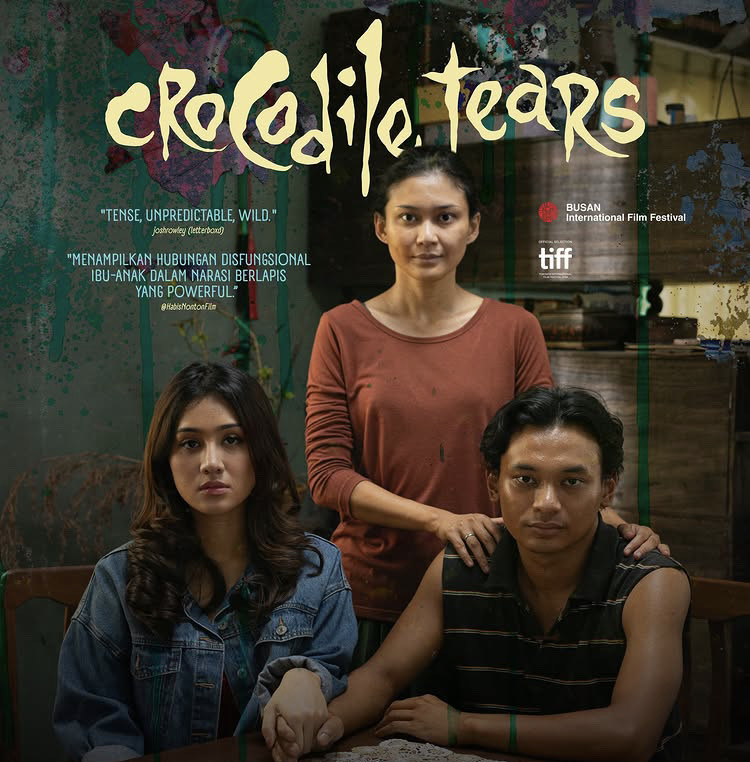 Film Crocodile Tears karya Tumpal Tampubolon tayang 7 Mei 2026. Setelah 33 festival, Marissa Anita dan Yusuf Mahardika hadirkan thriller psikologis tentang ibu dan anak.