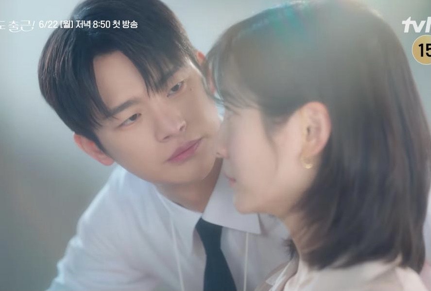 Drama See You at Work Tomorrow! rilis teaser pertama. Park Ji Hyun dan Seo In Guk jadi pemeran utama dalam romansa adaptasi webtoon populer
