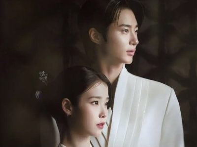 IU dan Byeon Woo Seok minta maaf usai drama Perfect Crown dikritik karena menggambarkan Korea Selatan seolah-olah menjadi vassal state China. Tim produksi minta maaf