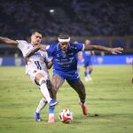 Persib Bandung juara Super League 2025/2026 usai imbang 0-0 lawan Persijap di GBLA. Three-peat tercatat dalam sejarah kompetisi Indonesia.