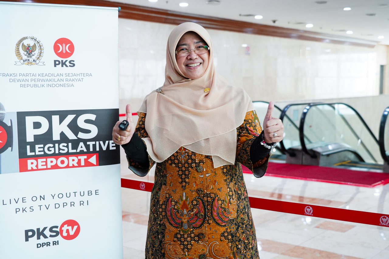 Wakil Ketua Komisi X DPR RI, Kurniasih Mufidayati apresiasi Piala Presiden yang libatkan 64 klub Liga 4 dari 38 provinsi. Turnamen ini dinilai perkuat pembinaan sepak bola akar rumput/Foto: Media Center PKS