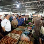 im Pengendalian Inflasi Daerah (TPID) terus menggelar operasi pasar murah untuk menjaga ketersediaan bahan pokok dan stabilitas harga di masyarakat.