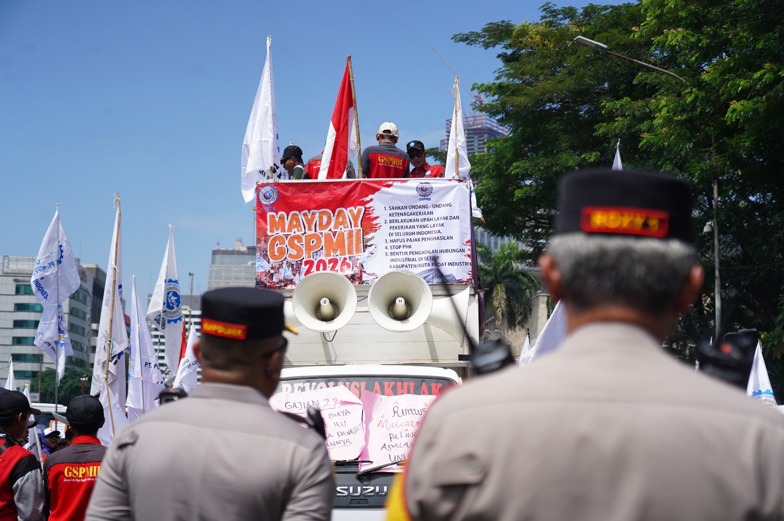 Ratusan Buruh Peringatan Hari Buruh Internasional (May Day) 2026 di Monumen Nasional (Monas), Jakarta, Jumat (1/5/2026)/Foto:Info Publik