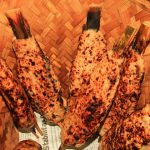 Sate bandeng Banten lahir dari kerewelan Sultan Maulana Hasanuddin terhadap duri ikan. Duri dipisahkan, daging digiling, lalu dibakar. Kini jadi oleh-oleh khas Serang-Cilegon.