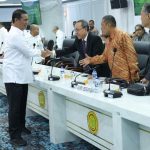 Menteri Pertanian Andi Amran Sulaiman saat audiensi dengan peternak petelur di Kantor Pusat Kementerian Pertanian, Selasa (9/6/2026)/Foto: Humas Kementan
