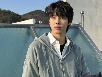 Aktor Park Yoon Ho mempertimbangkan tawaran untuk membintangi drama tvN Promoter/Foto: Istimewa