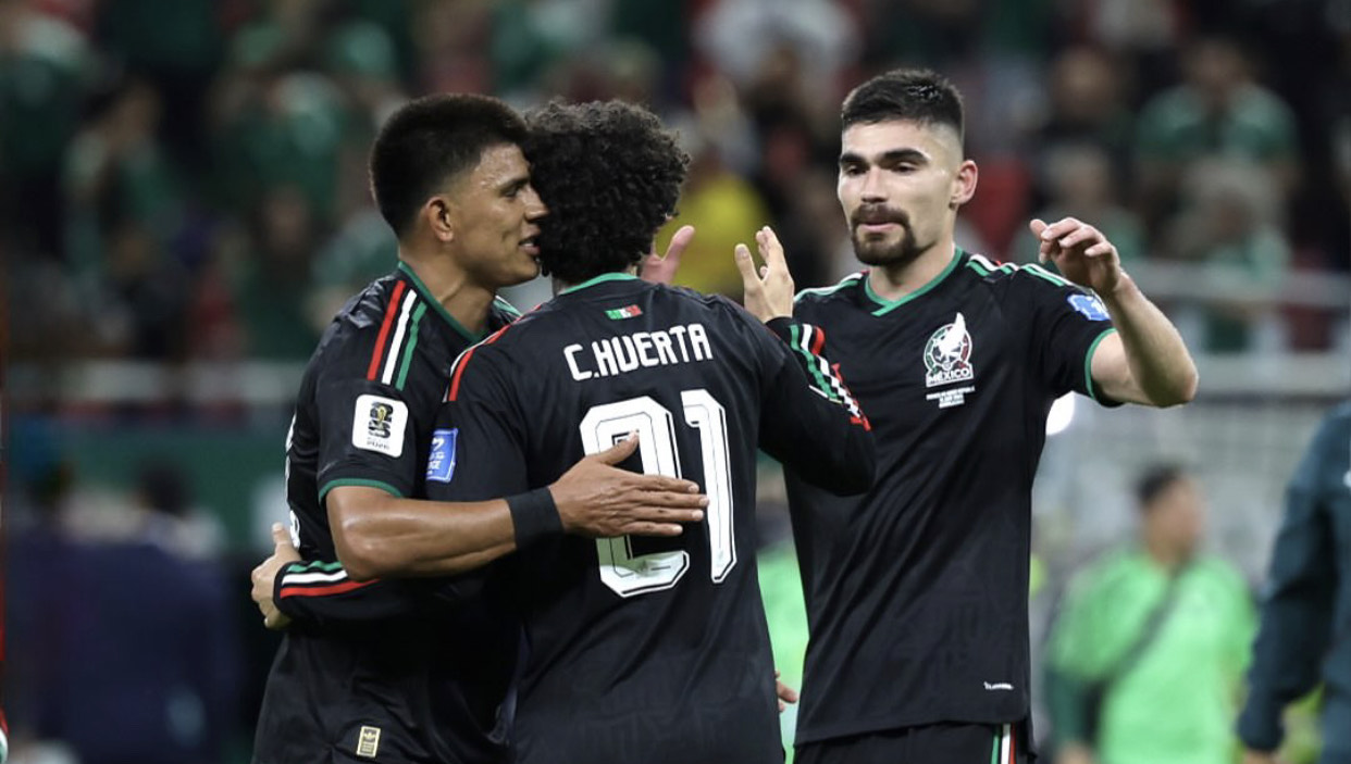 Para pemain Meksiko merayakan gol yang dicetak Luis Romo ke gawang Korea Selatan pada menit ke-48. Laga itu berakhir dengan skor 1-0 untuk kemenangan Meksiko/Foto: Instagram @miseleccionmx