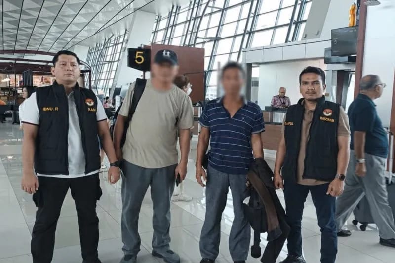Imigrasi Sabang deportasi dua WN Tiongkok karena masuk Indonesia tanpa prosedur. Penangkalan juga diusulkan agar keduanya tak kembali ke Indonesia/Foto: Imigrasi Sabang