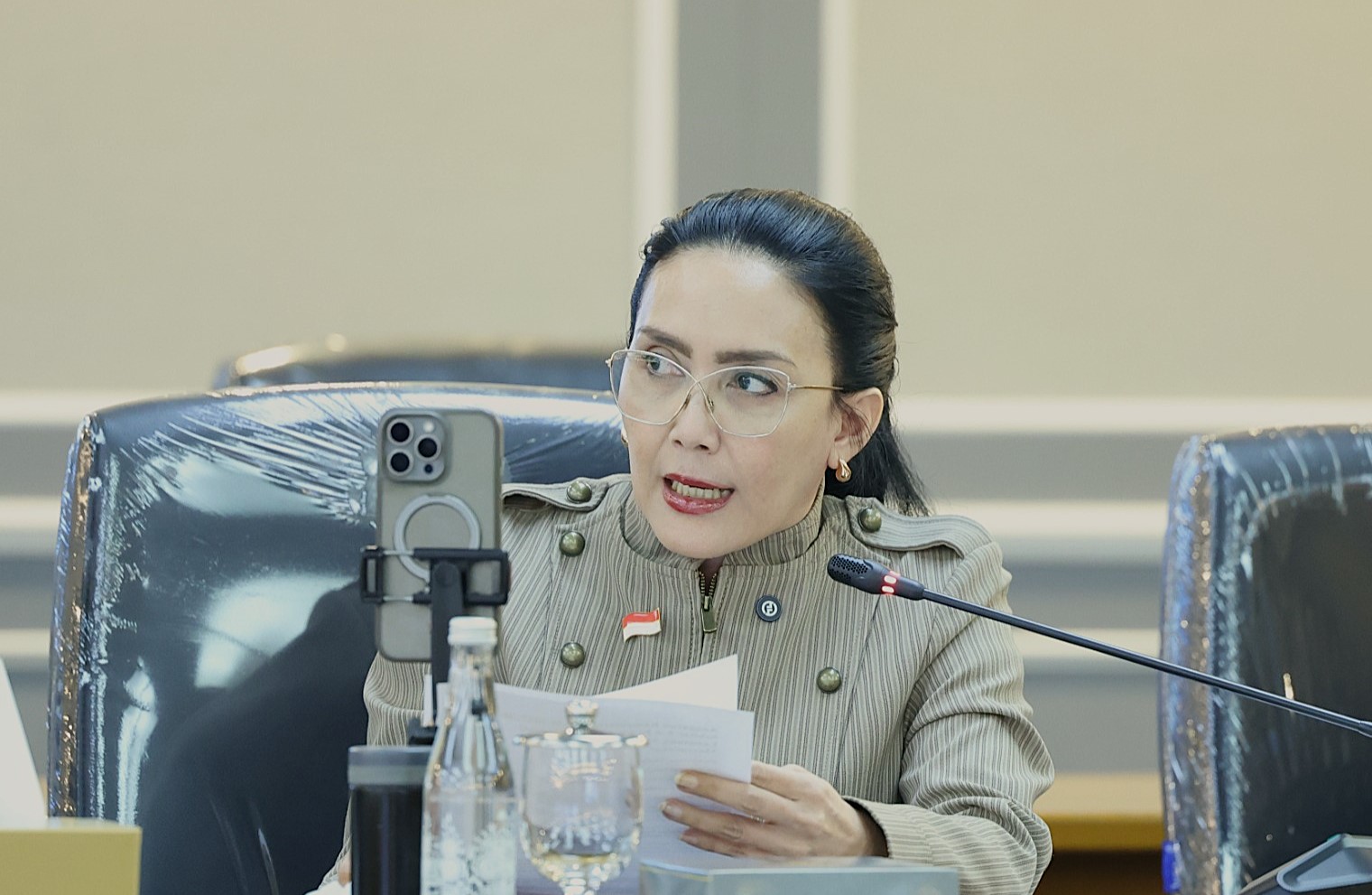 Anggota Komisi XIII DPR, RI Rieke Diah Pitaloka sebut anggaran Kementerian HAM 2027 untuk korban hanya 5-6 persen. Dari Rp728,1 M pagu, 65,9 persen untuk birokrasi, belanja pegawai Rp343,2 M/Foto: Humas DPR RI