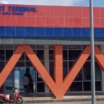 Pemkot Tidore tetapkan tarif angkot naik jadi Rp4.000 dan trayek tertentu hingga Rp24.000 imbas kenaikan BBM. Tarif pelajar tidak berubah.